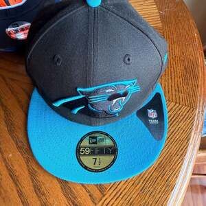 New Era 59FIFTY Carolina Panthers Team Basic Fitted Hat Size 7 1/2